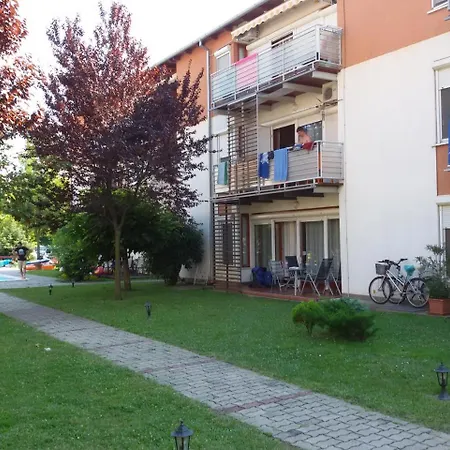 Medences Oenallo 4 Fos 2 Legteru, Felszerelt Foeldszinti Apartman, Terasszal, Wi-fivel, 30 Meterre A Strandtol * Σίοφοκ