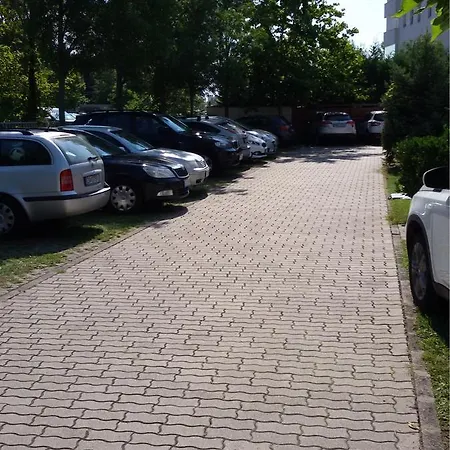 Medences Oenallo 4 Fos 2 Legteru, Felszerelt Foeldszinti Apartman, Terasszal, Wi-fivel, 30 Meterre A Strandtol *