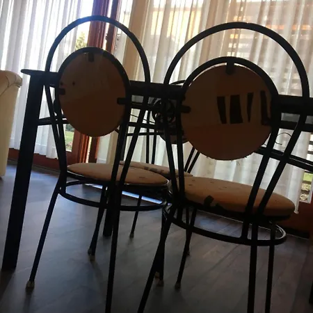 Διαμέρισμα Medences Oenallo 4 Fos 2 Legteru, Felszerelt Foeldszinti Apartman, Terasszal, Wi-fivel, 30 Meterre A Strandtol *