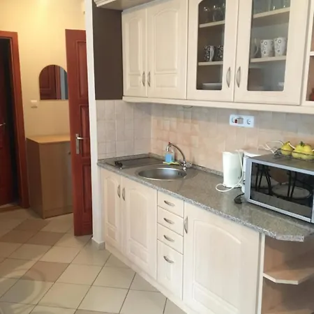 Medences Oenallo 4 Fos 2 Legteru, Felszerelt Foeldszinti Apartman, Terasszal, Wi-fivel, 30 Meterre A Strandtol *