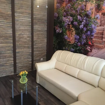 Medences Oenallo 4 Fos 2 Legteru, Felszerelt Foeldszinti Apartman, Terasszal, Wi-fivel, 30 Meterre A Strandtol Διαμέρισμα Σίοφοκ